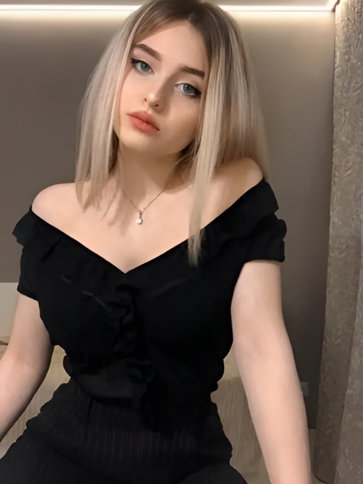 Кира привлекальеная девушка из Череповца цена от 2500 руб