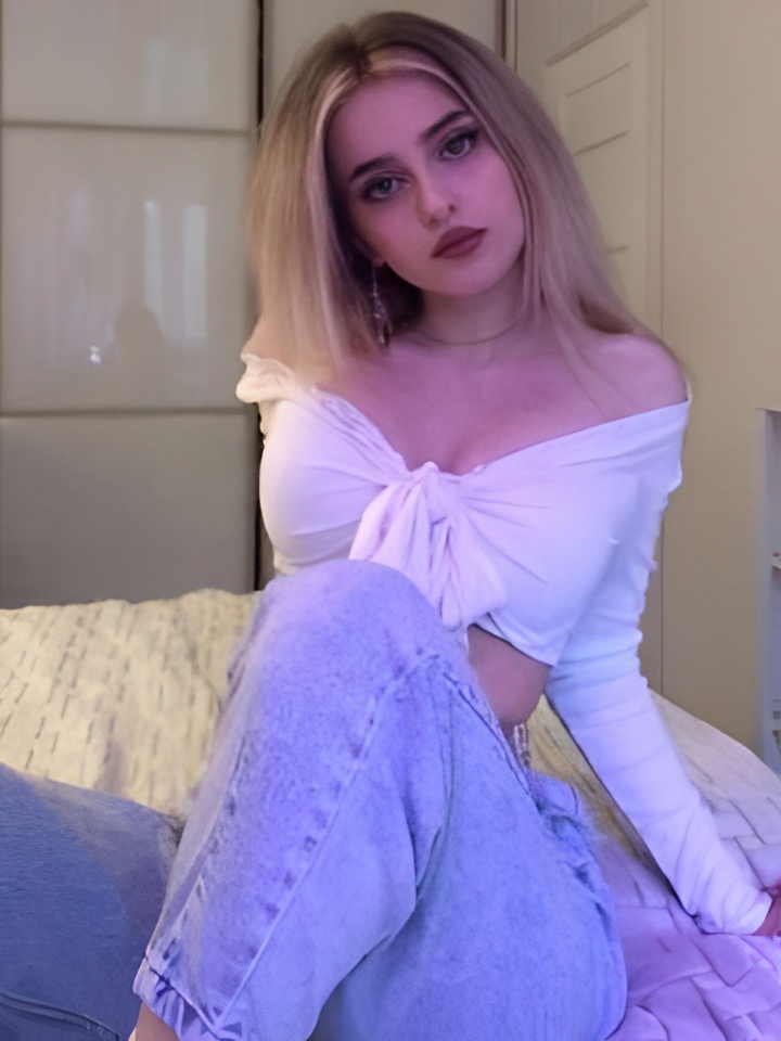 Ната привлекальеная девушка из Череповца цена от 1500 руб