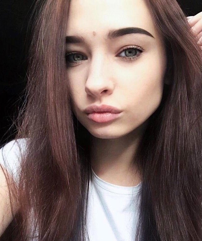 Ариадна привлекальеная девушка из Череповца цена от 3500 руб