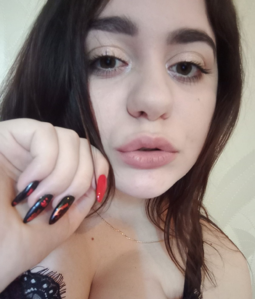 АЛИНА привлекальеная девушка из Череповца цена от 3000 руб