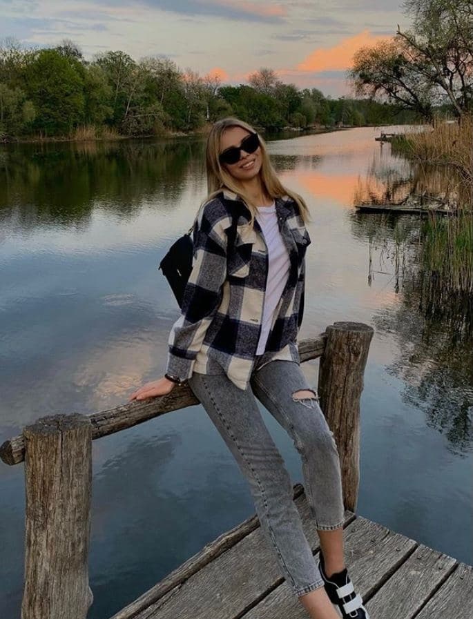 🎥 Люда привлекальеная девушка из Череповца цена от 3500 руб