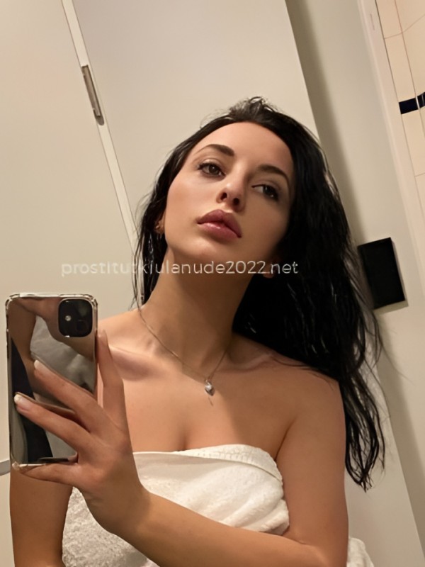 Мария привлекательная девушка из Череповца цена от 4000 руб