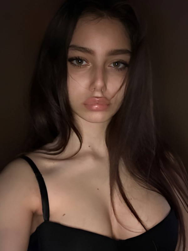 Стелла привлекательная девушка из Череповца цена от 1500 руб